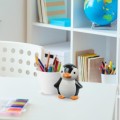 pojemnik-na-przybory-szkolne-pingwin.jpg