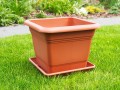 Kwadratowa donica ogrodowa z podstawką Scheurich terakota.JPG