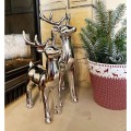 srebrne-renifery-ceramiczne-figurki-do-dekoracji-swiatecznych.jpg